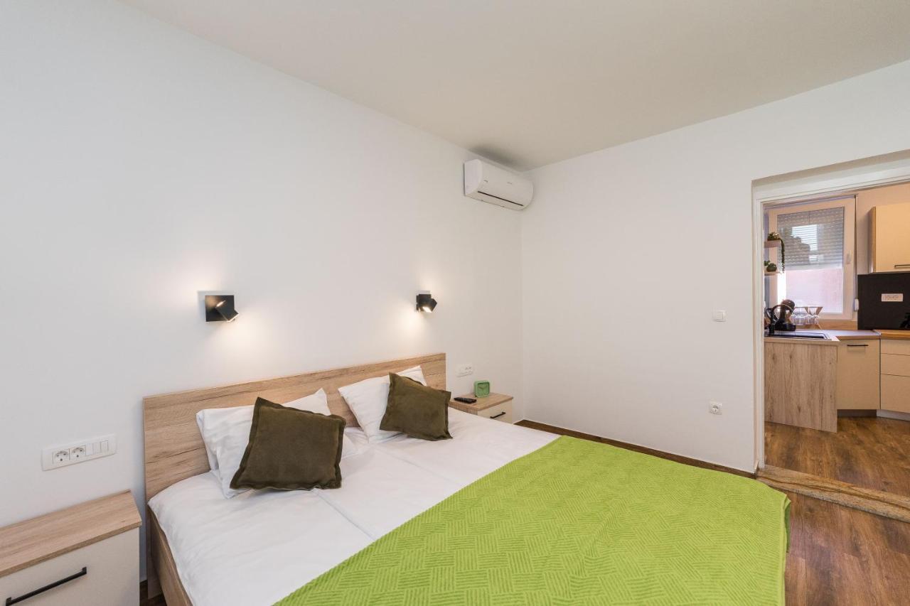 Appartement Saluto Al Sole à Zadar Extérieur photo